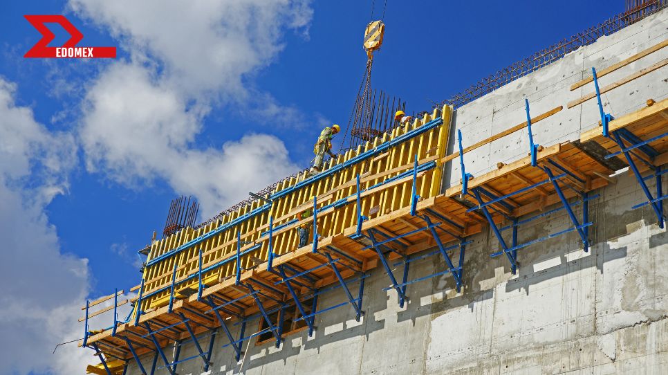 Actividad industrial al alza durante mayo gracias al sector de la construcción