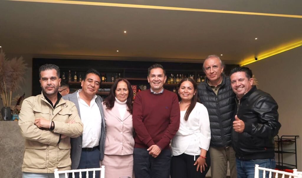 Líder con visión. Empresario con compromiso. 1